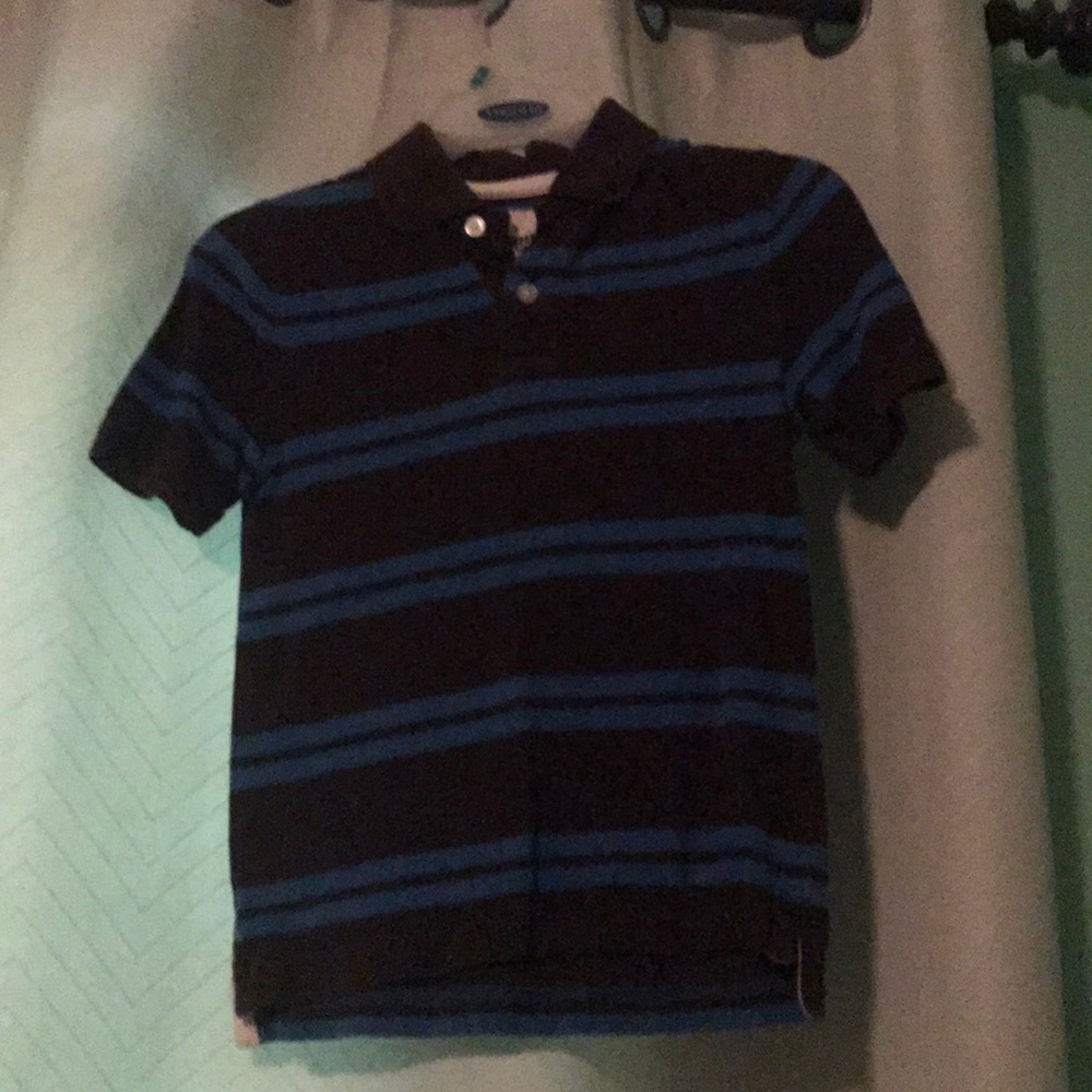 Old navy shirt